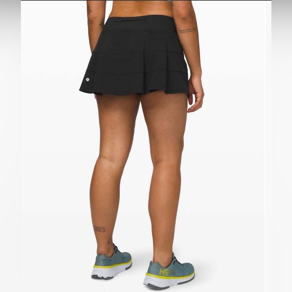 Lululemon Pace Rival Skirt (Regular) *4-way Stretch 13" in Black Size 4 **Logo - Picture 1 of 8